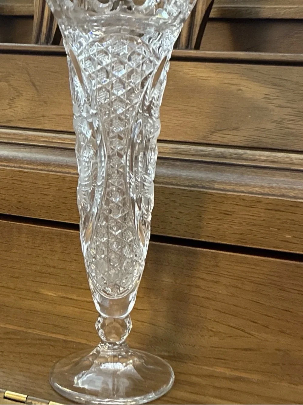 Hofbauer Crystal Vase 9.5” West Germany Botanical Sawtooth Rim RARE Pinecone